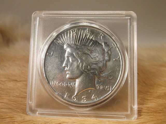 1934 D US Silver Peace Dollar (1 of 2)