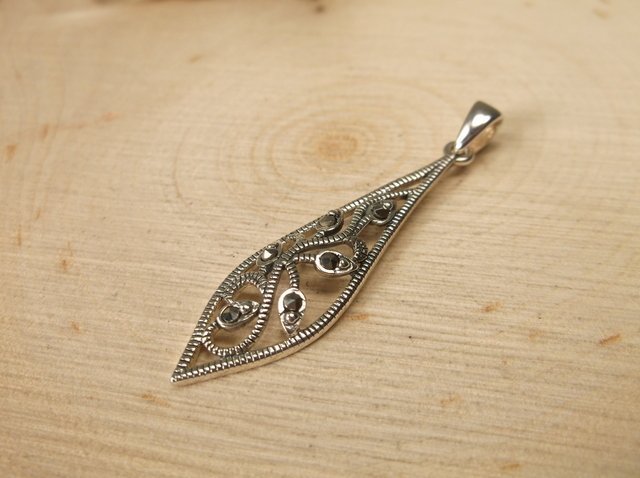 Gorgeous Sterling Silver Marcasite Pendant: .