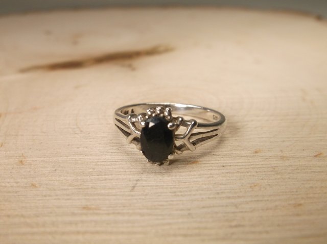 Gorgeous Sterling Genuine Sapphire Ring 7 (1 of 1)