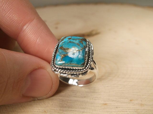 Gorgeous Sterling Silver Turquoise Ring 7 (1 of 2)