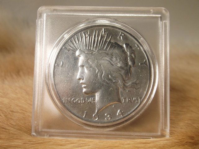 1934 S US Silver Peace Dollar (1 of 2)