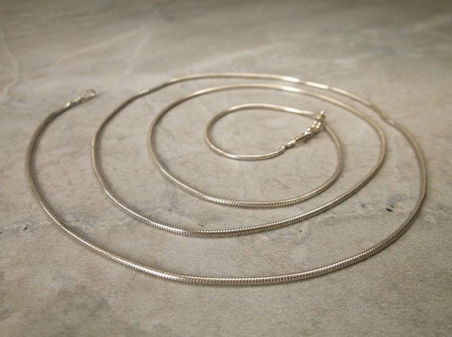 Beautiful Sterling Silver Chain Necklace 24" (1 of 1)