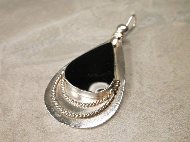 Gorgeous Large Sterling Silver Onyx Pendant (1 of 1)