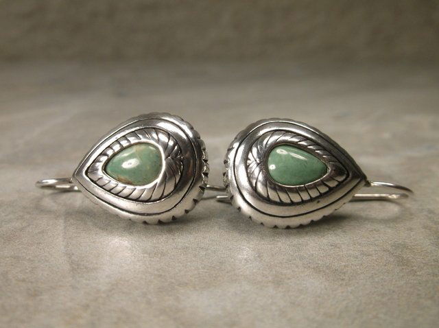 Gorgeous Sterling Silver Turquoise Earrings (1 of 1)