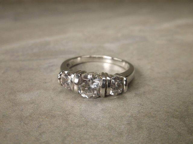 Gorgeous Sterling Silver Engagement Ring 9 (1 of 1)