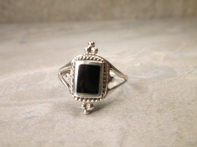 Gorgeous Sterling Silver Onyx Ring 9 (1 of 1)