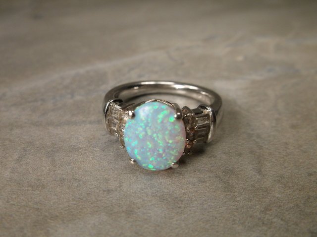 Gorgeous Sterling Silver Opal Ring 7 (1 of 2)