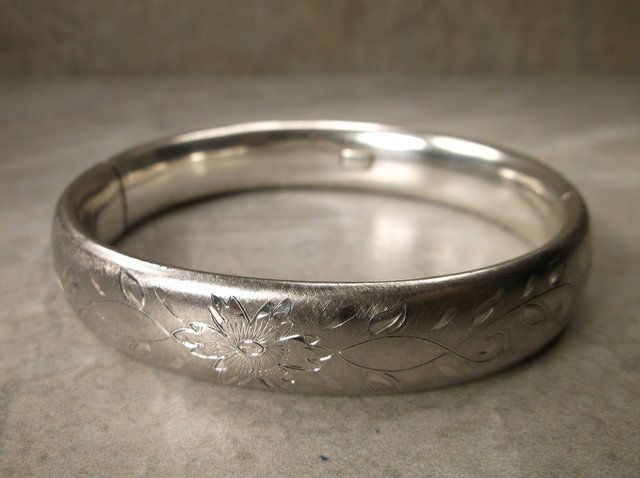Gorgeous Heavy Antique Winard Sterling Bangle Bracelet (1 of 4)