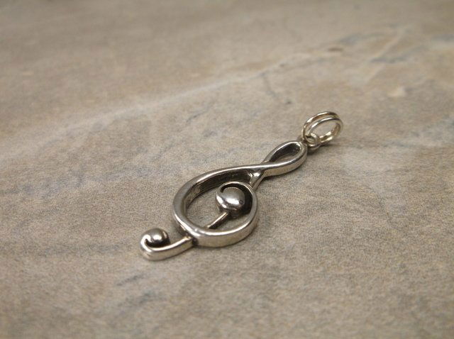 Gorgeous Jez Sterling Music Note Charm (1 of 1)