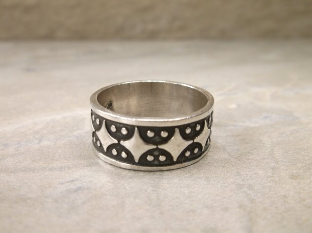 Gorgeous Heavy Sterling Silver Band Ring 9 (1 of 1)
