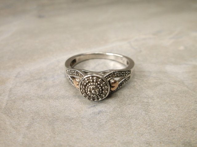 Stunn Sterling 10k 20 Gen Diamond Ring 7 (1 of 1)