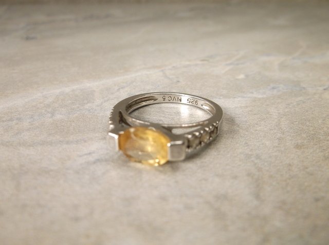 Gorgeous Sterling Silver Citrine Ring 5.5 (1 of 1)