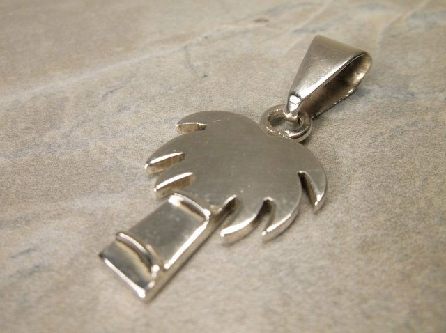Gorgeous Heavy Sterling Silver Palm Tree Pendant (1 of 1)