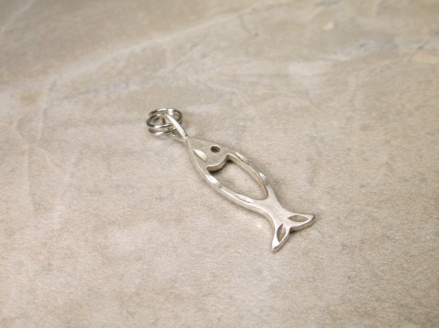 Gorgeous Sterling Silver Fish Charm (1 of 1)