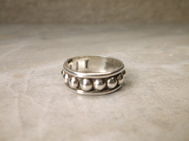 Gorgeous Vint Sterling Silver Dot Ring 5 (1 of 1)