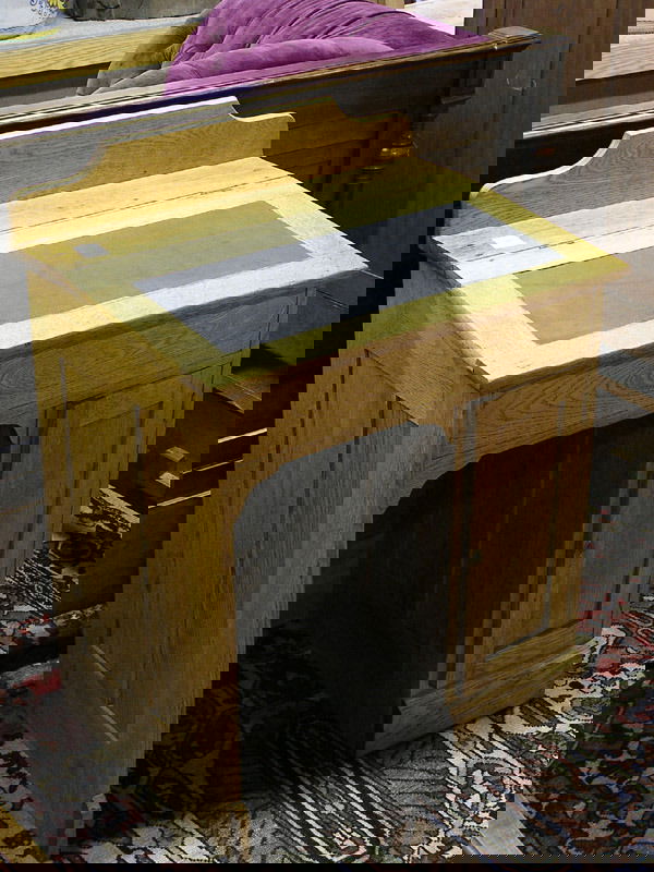 Child's oak flip top desk: Oak child's flip top desk with leather inset top 27" x 19" x 34"h (key in office)