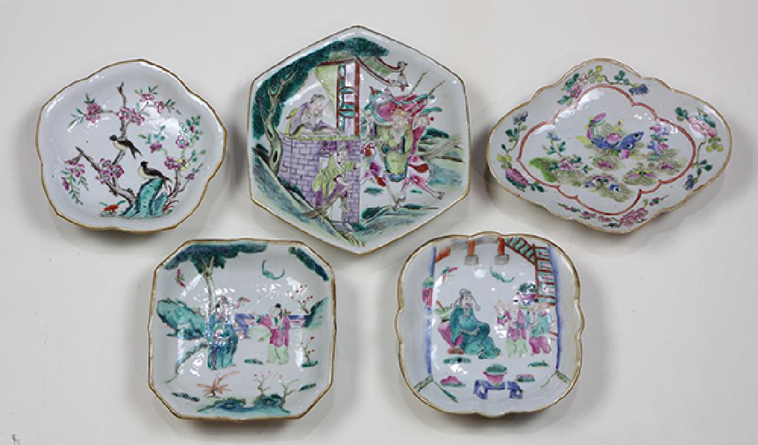 Chinese Porcelain Footed Dishes (1 of 11)
