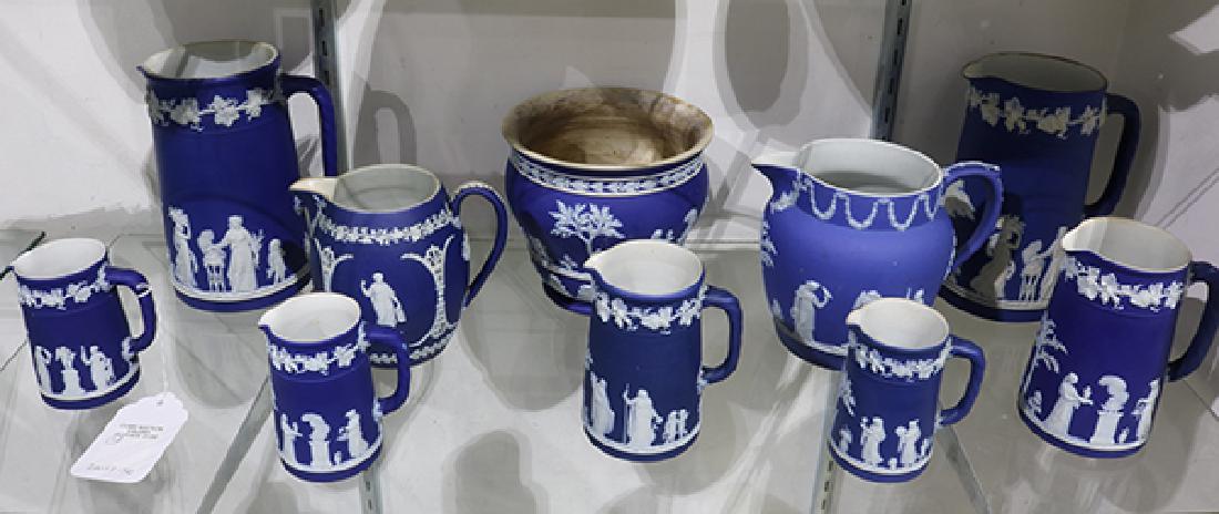 (Lot of 22) Wedgwood porcelain table articles, blue and (1 of 2)