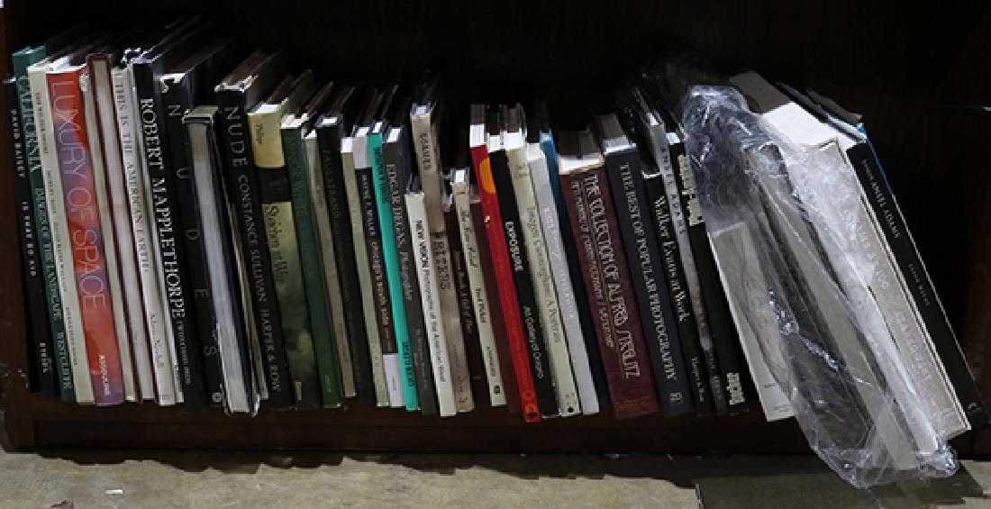 (Lot of 40+) Collection of books relating to art, many (1 of 1)