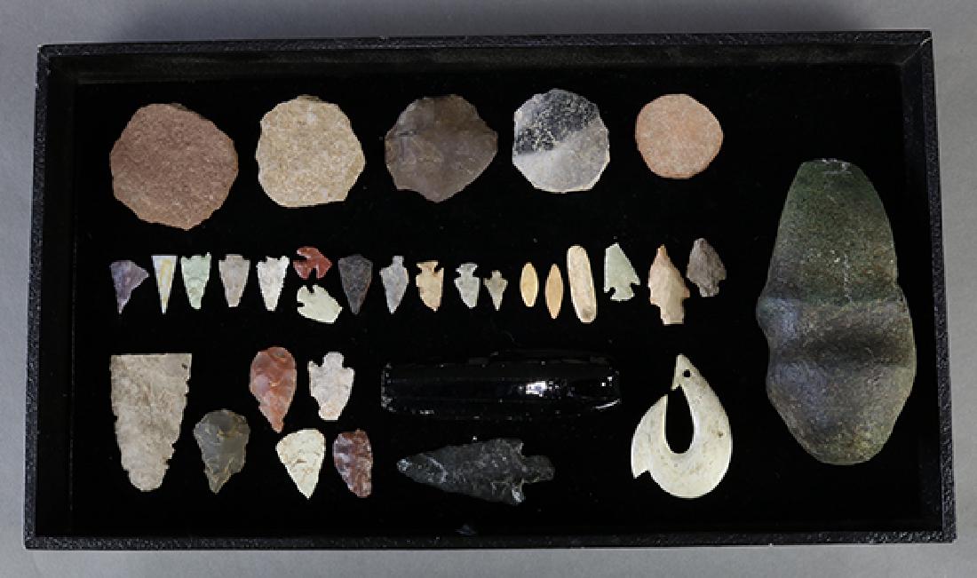 One tray of arrowheads and other prehistoric stone (1 of 1)
