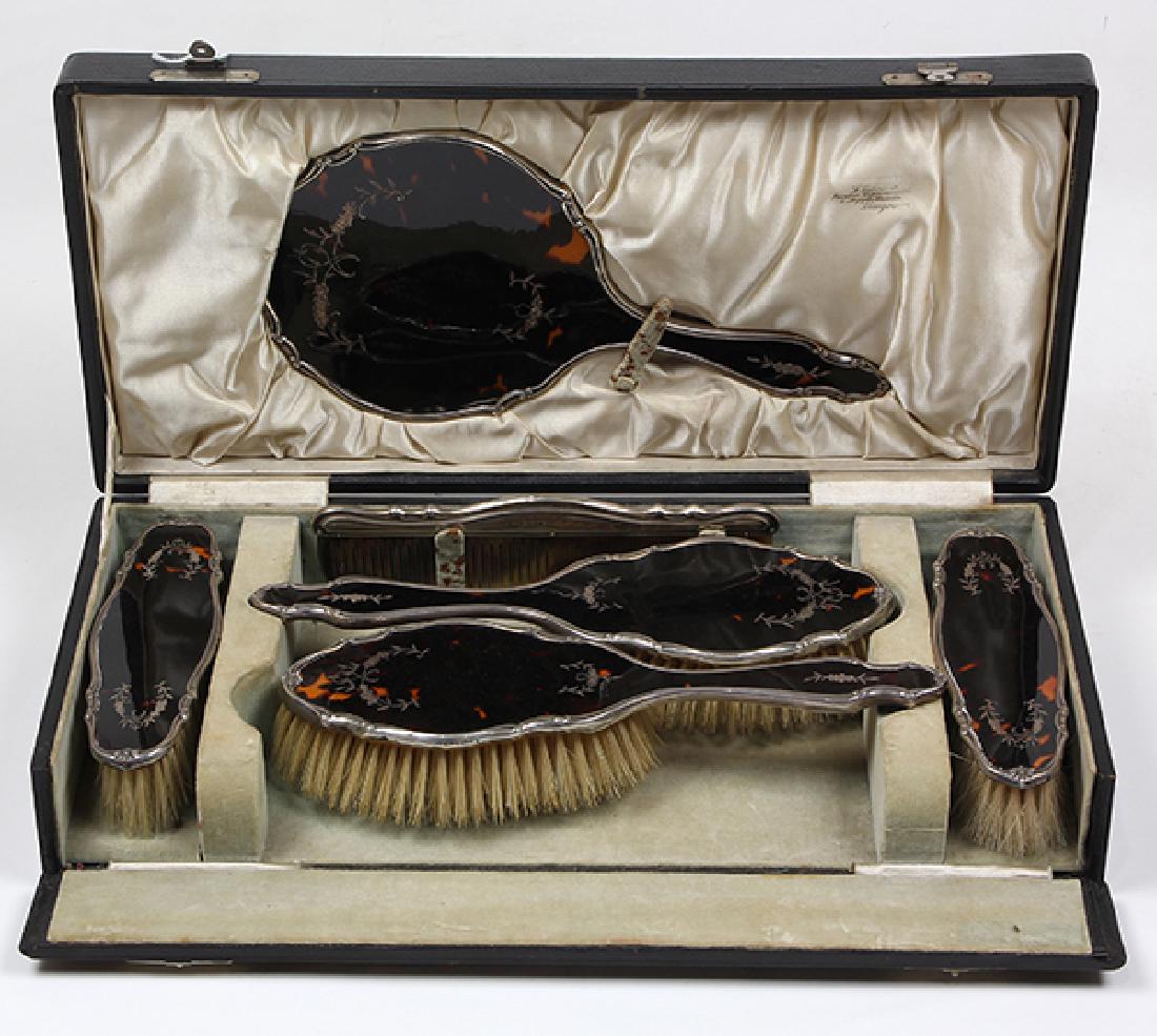 Cased silver mount vanity set, circa 1930, consisting (1 of 2)
