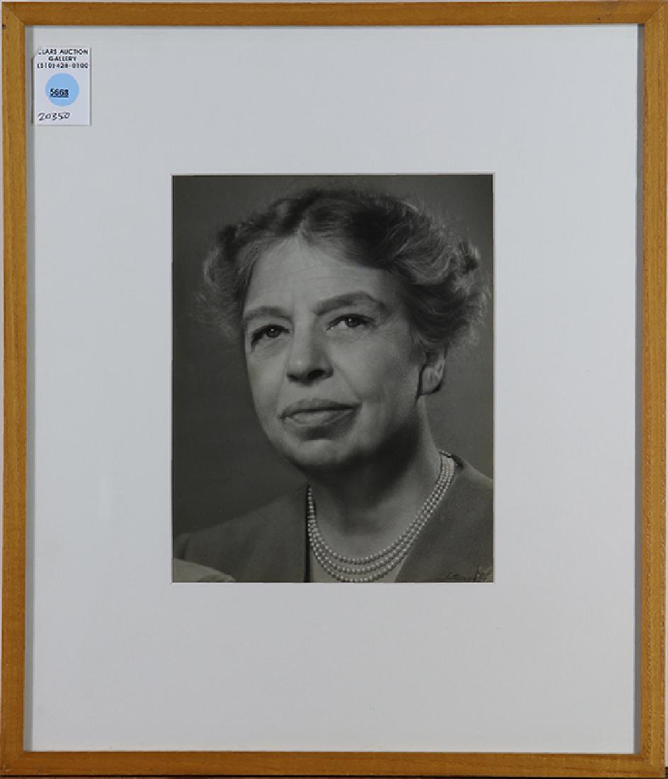 Photograph, Lotte Jacobi (1 of 1)