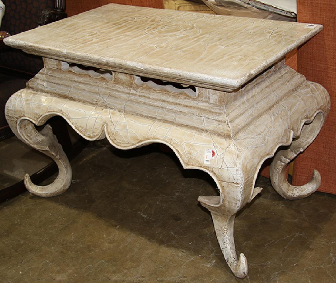 White lacquer occasional table in the Asian taste (1 of 3)