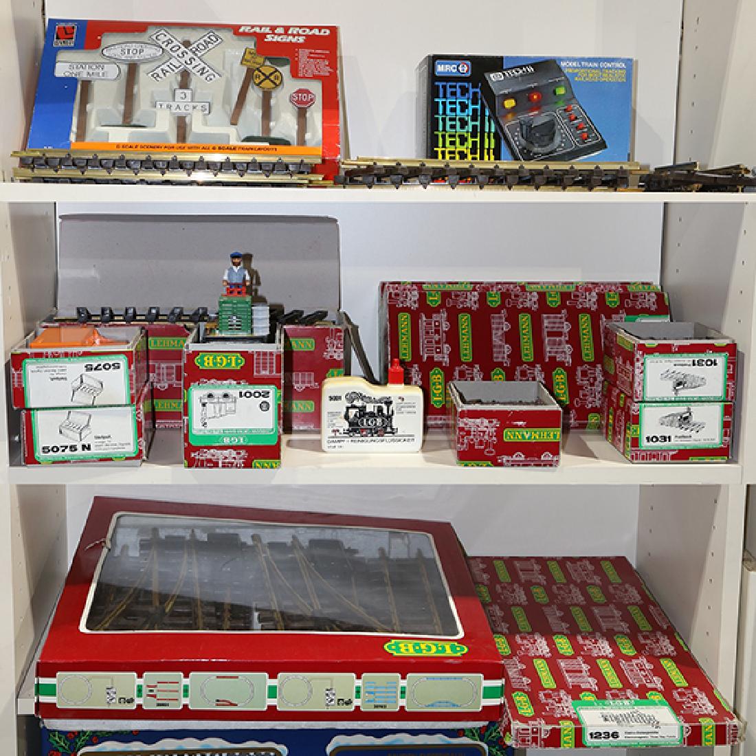 (lot of 3 shelves) Lehmann West German train group, (1 of 1)