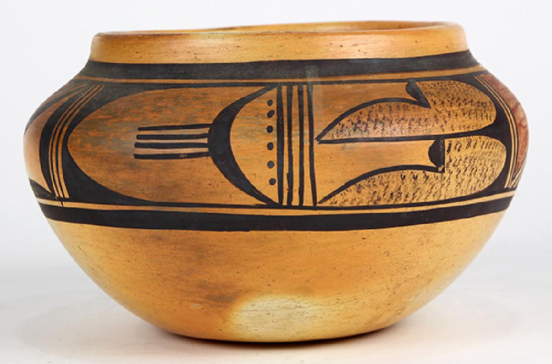 Hopi polychrome jar (1 of 7)