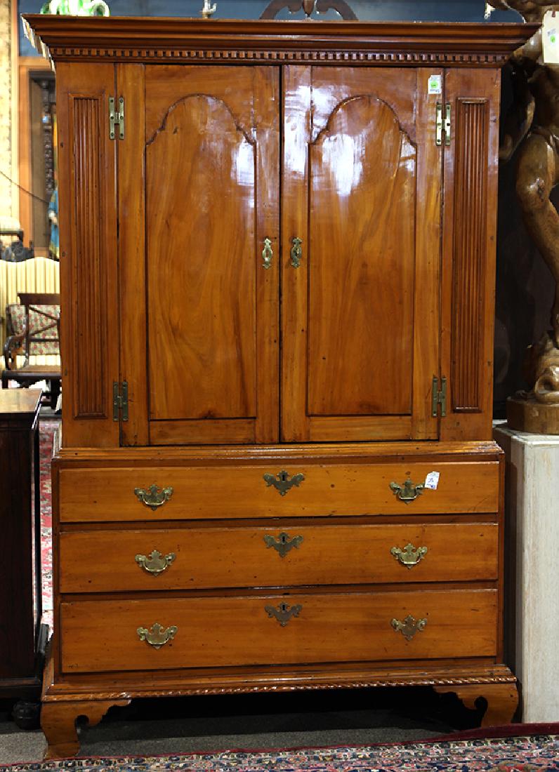 English Georgian linen press circa 1790 (1 of 4)