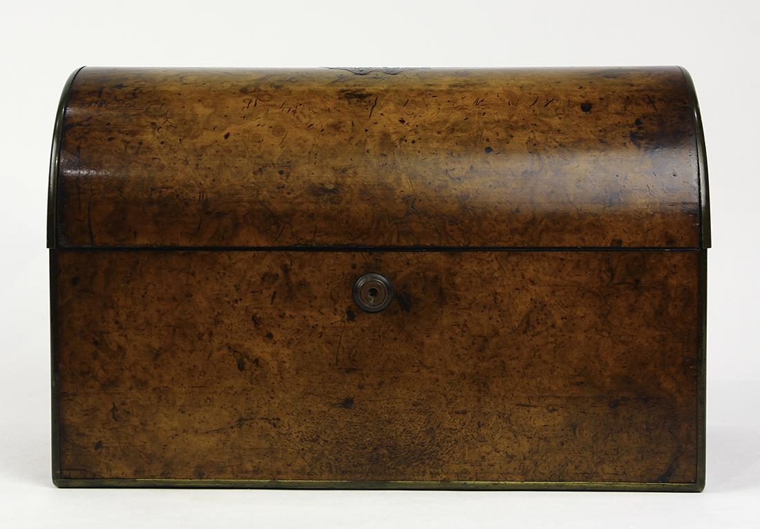 English burl walnut tea caddy, 19th century, having a (1 of 7)