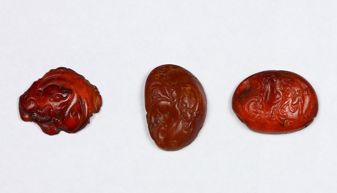 Chinese Amber Carvings, Dragon (1 of 12)