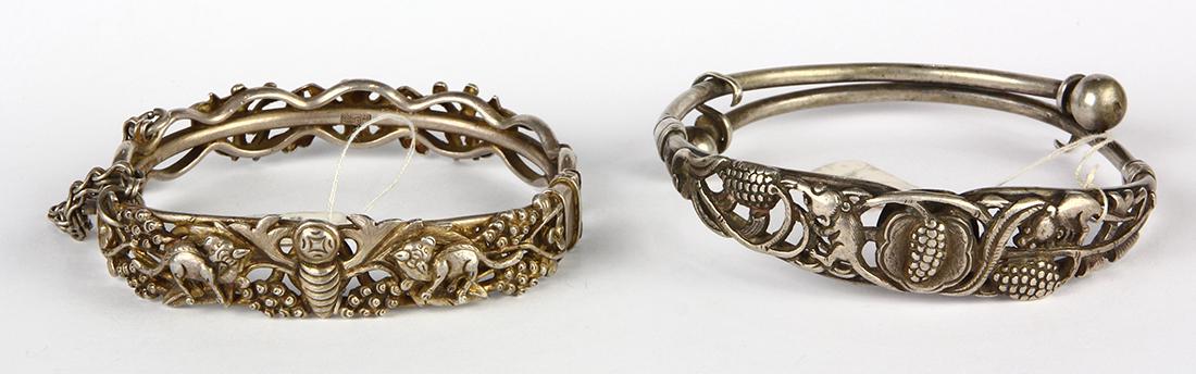 (Lot of 2) Chinese and silver bracelets (1 of 2)