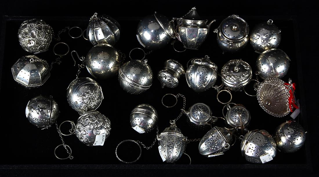 (lot of 24) Associated sterling silver tea balls (1 of 2)