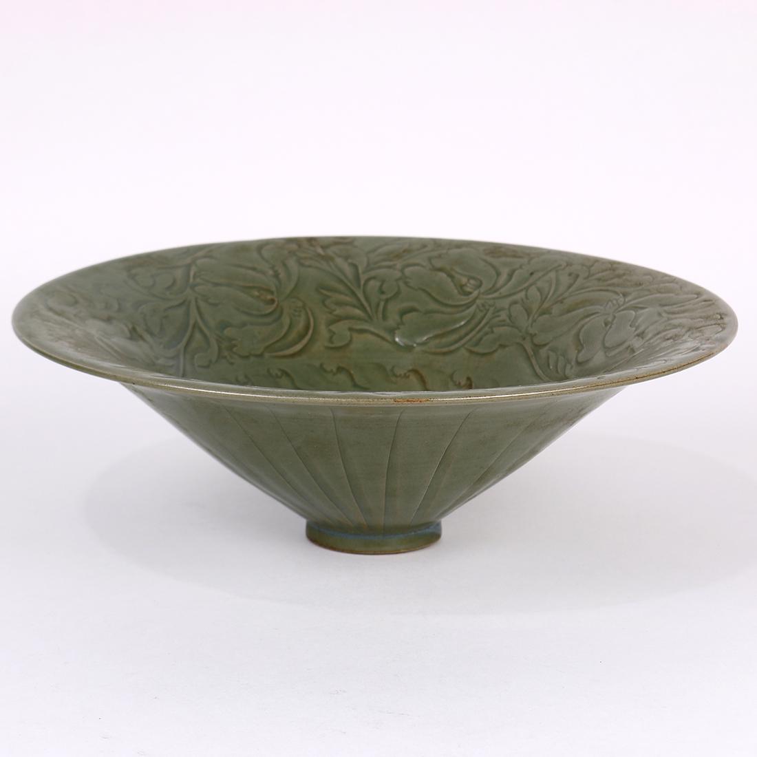 Chinese Yaozhou Type Bowl, Flower (1 of 7)