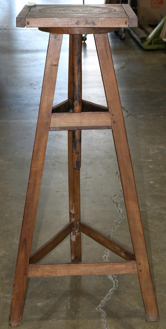 French rotating sculpture stand, rising on a splayed (1 of 2)
