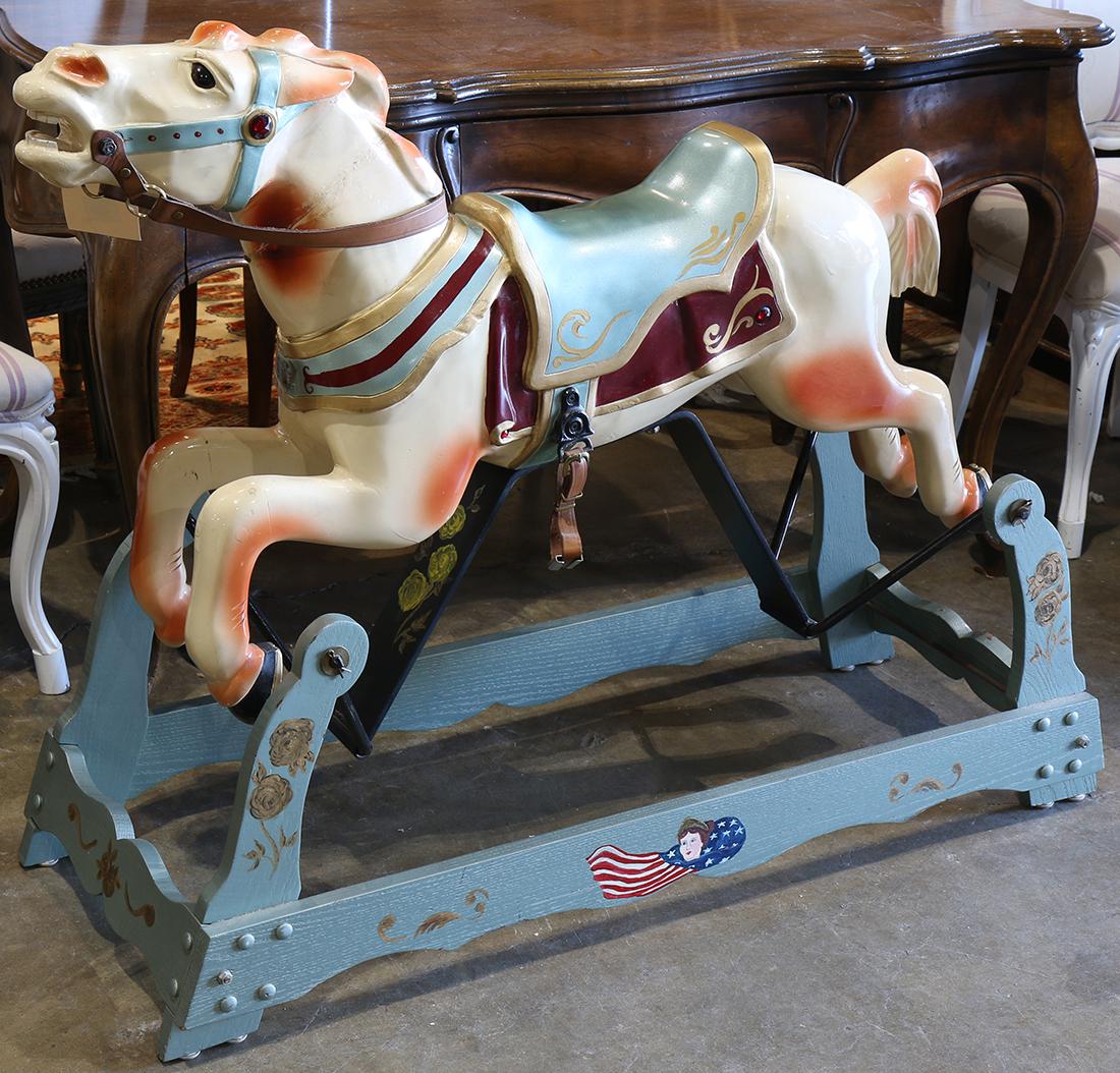 Allan Herschell diminutive carousel horse (1 of 2)