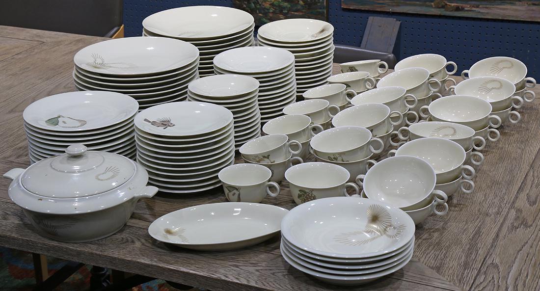 (lot of 129) French Jean Luce porcelain table service (1 of 10)
