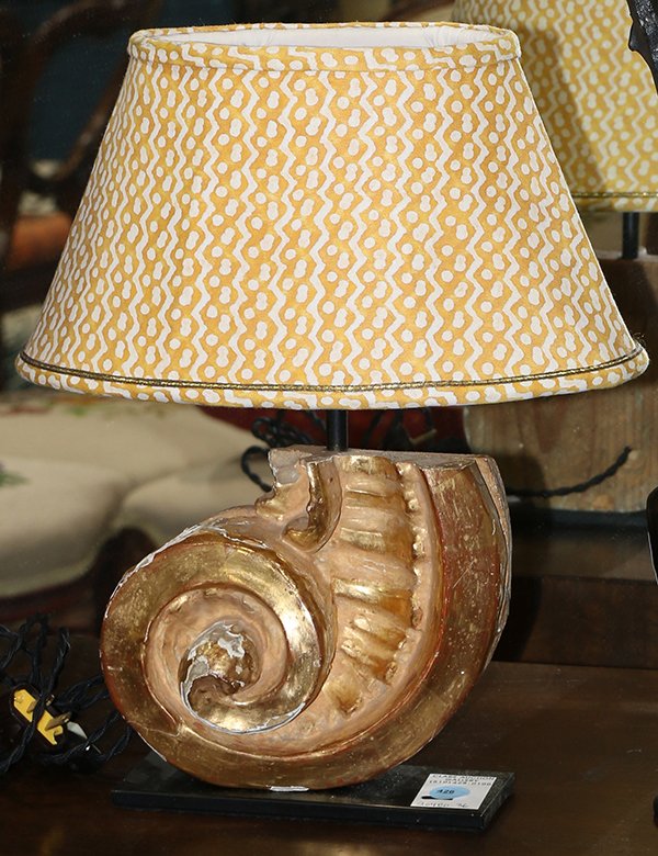 Hollywood Regency style table lamp (1 of 1)
