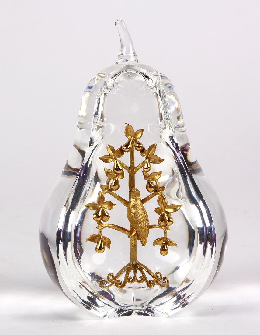Steuben "Partridge In A Pear Tree" sculpture centered: Steuben "Partridge In A Pear Tree" sculpture centered with a gold vermeil tree, designed by Lloyd Atkins, 1968 signed "Steuben" on base, cased in a red presentation box, and retains outer Steuben box,