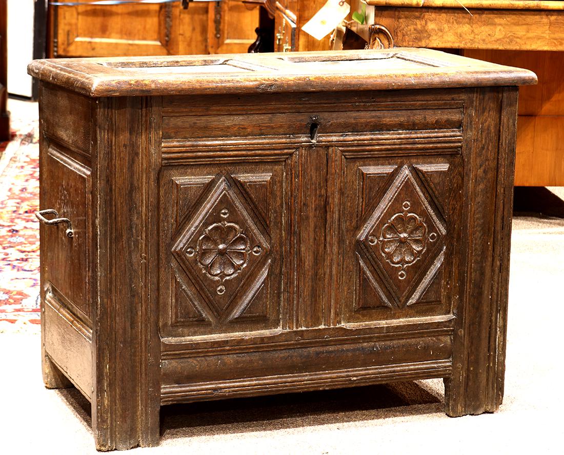 English oak coffer (1 of 6)