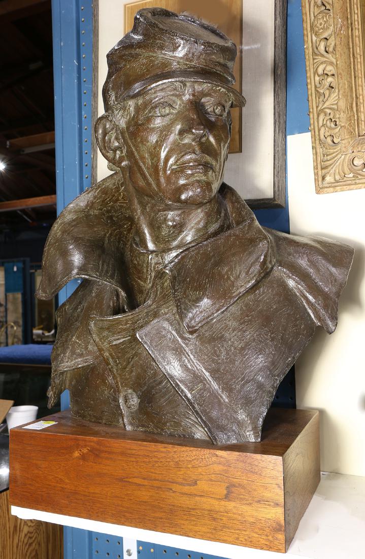 Sculpture, Edward James Fraughton (1 of 2)