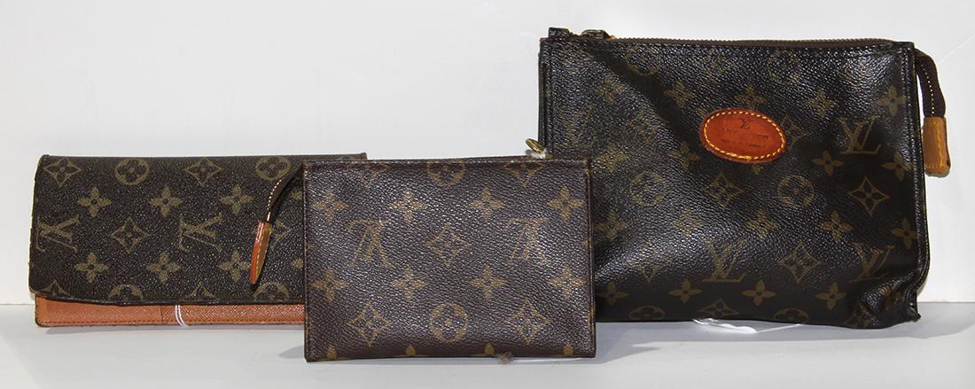 Louis Vuitton style accessory group, consisting of a (1 of 1)