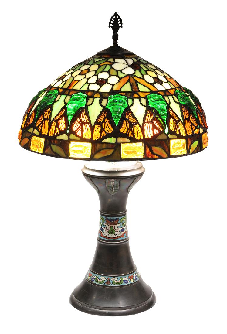 Tiffany style table lamp (1 of 6)