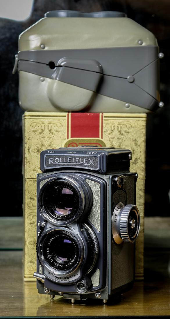 Rolleiflex 4 x 4 camera (1 of 2)