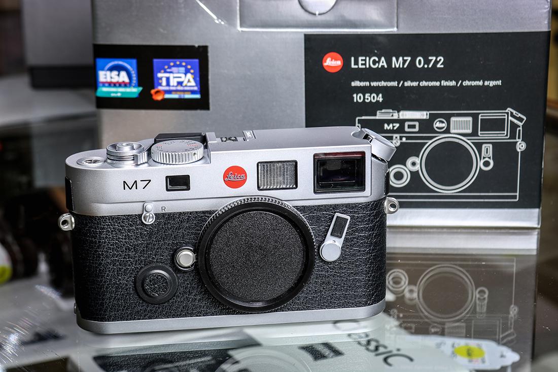 Leica/Leitz M7 camera body, having a black and chrome (1 of 1)