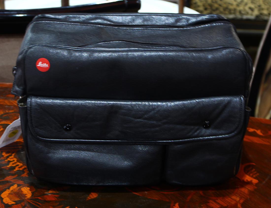 Leica/Leitz leather camera bag, 9"h x 7 (1 of 2)