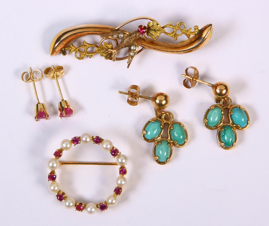 Multi-stone and yellow gold jewelry (1 of 2)