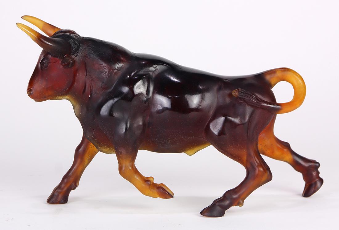 Daum France Pate De Verre bull: Daum France Pate De Verre bull, executed in amber and signed Daum France, with original box, 6"h x 9.5"l; Provenance:Â Property from a prominent San Francisco Bay Area Peninsula estate