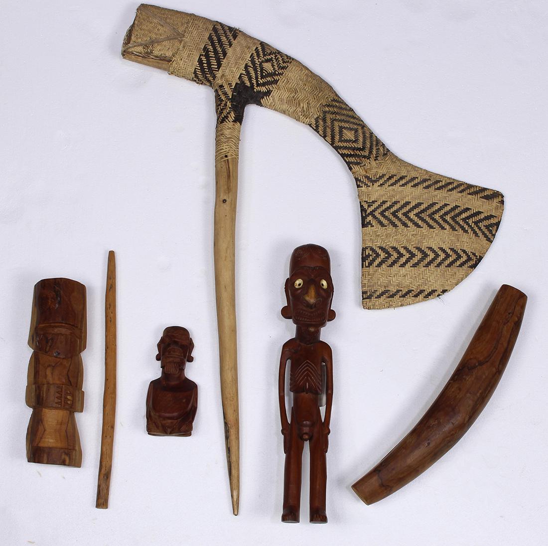 Oceanic or South Seas decorative carving group (1 of 3)